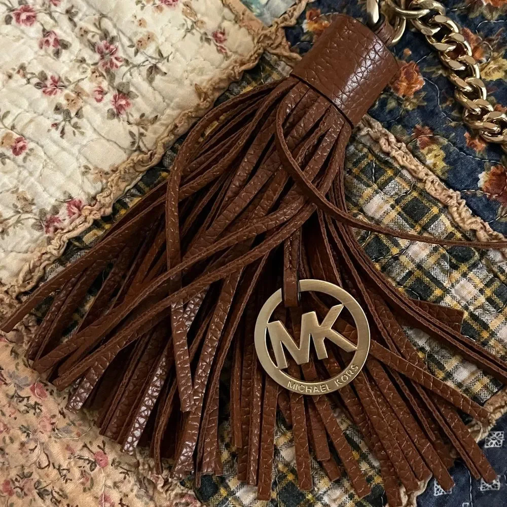 Michael Kors purse - Picture 5 of 8